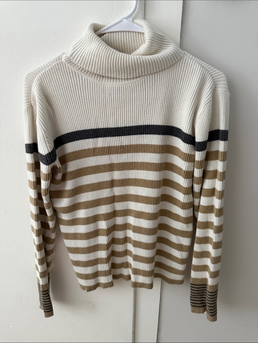 Liz Claiborne Turtleneck Sweater